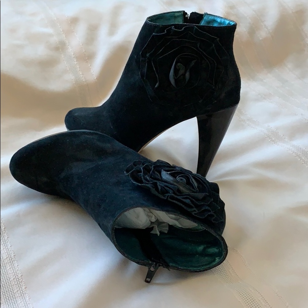 Steven madden high heel bootie size 7.5